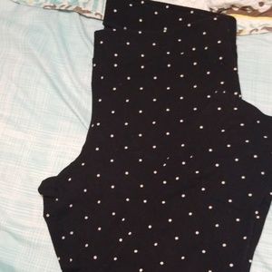 Capri polka dot leggings